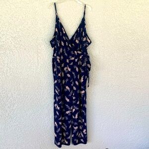 Gilli spaghetti straps pull on wrap top with pockets jumpsuit size 1X